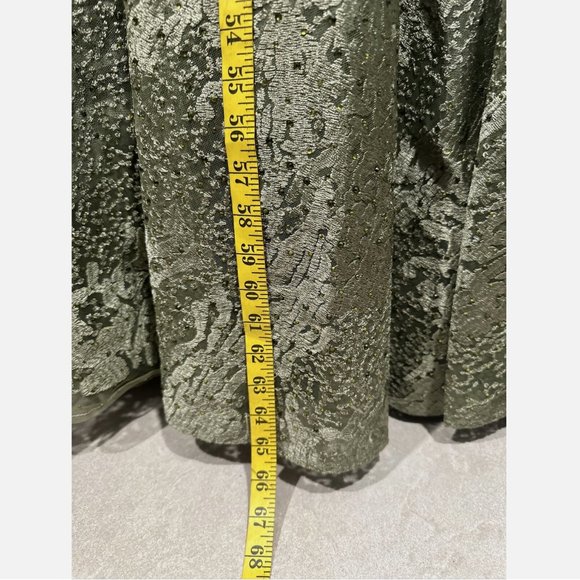 NWT $798 Mac Duggal [ 16‎ ] Embroidered Flutter Sleeve V-Neck Gown Olive Green - Picture 4 of 16